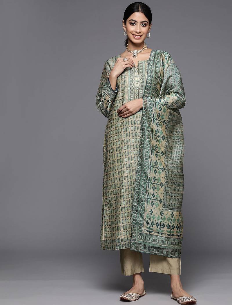 Ethnic Motifs Printed Chanderi Silk Kurta With Trousers & With Dupatta
