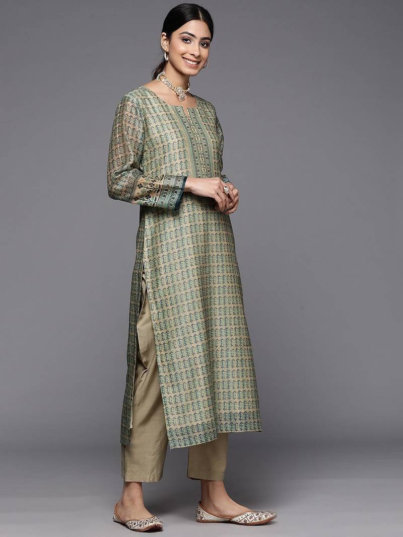 Ethnic Motifs Printed Chanderi Silk Kurta With Trousers & With Dupatta