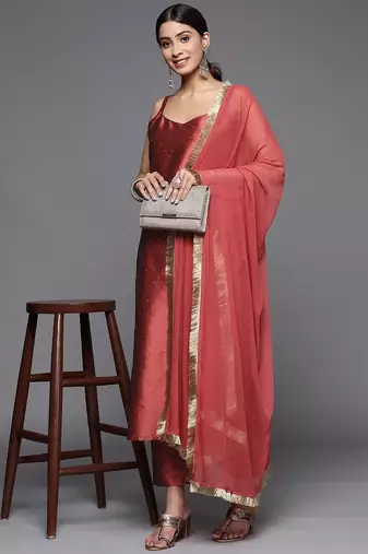 Women Sweetheart Neck Kurta With Trousers & Dupatta