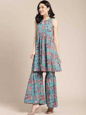 Women Blue Floral Printed Empire Pure Cotton Kurti with Sharara & With Dupatta 5