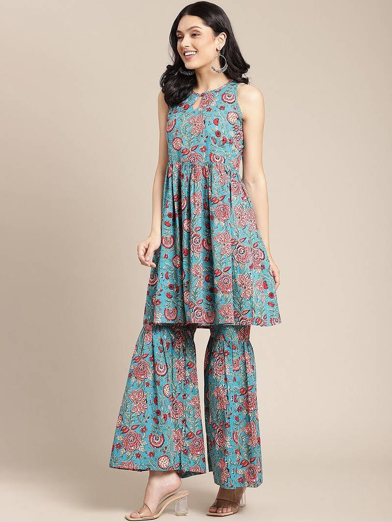 Women Blue Floral Printed Empire Pure Cotton Kurti with Sharara & With Dupatta