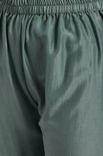 Women Teal Green Embroidered Kurta with Trousers