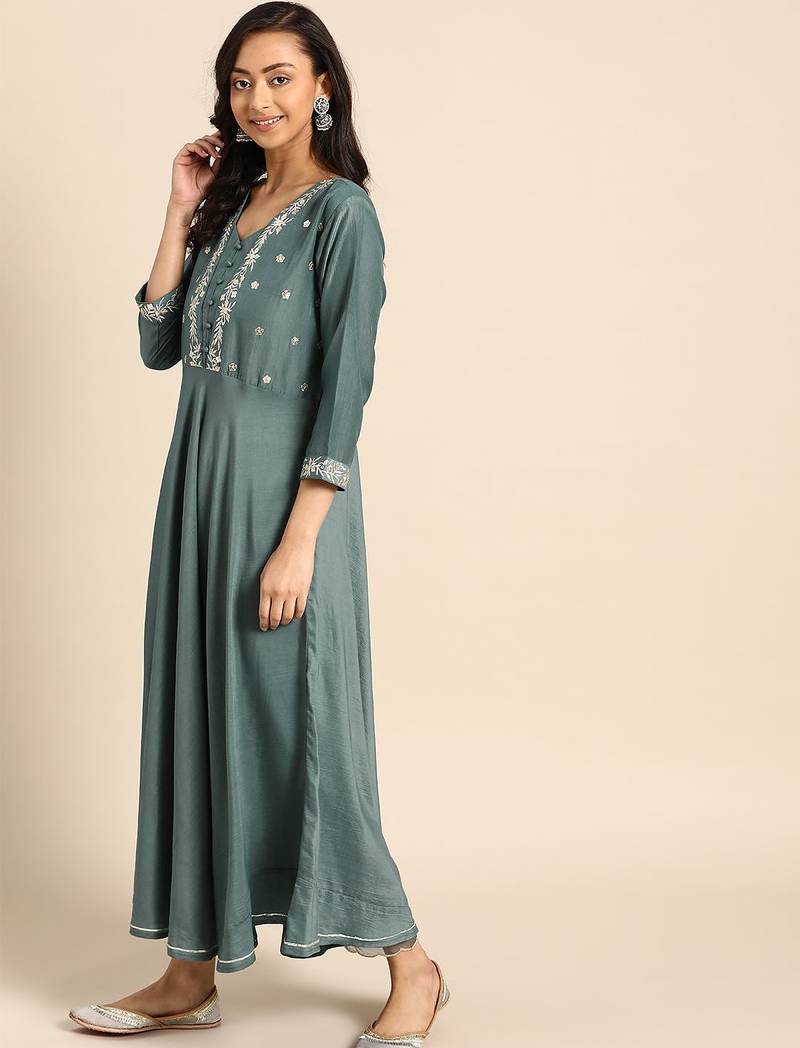 Women Teal Green Embroidered Kurta with Trousers