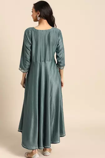 Women Teal Green Embroidered Kurta with Trousers