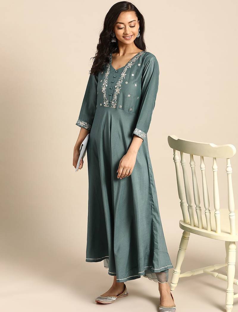 Women Teal Green Embroidered Kurta with Trousers
