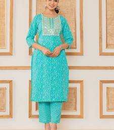 Women Floral Printed Regular Thread Work Kurta with Trousers & With Dupatta