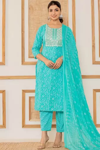 Women Floral Printed Regular Thread Work Kurta with Trousers & With Dupatta