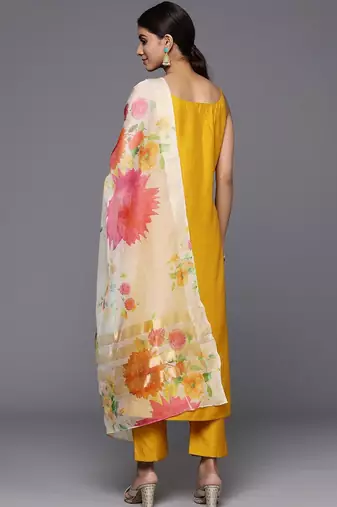 Ethnic Motifs Embroidered Regular Thread Work Kurta With Trousers & Dupatta