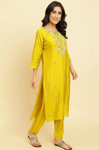 Floral Embroidered Regular Kurta with Trousers & Dupatta