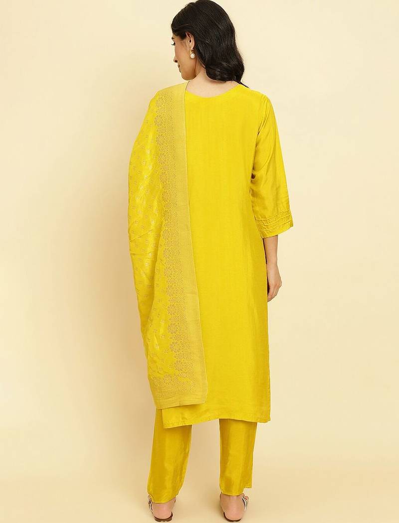Floral Embroidered Regular Kurta with Trousers & Dupatta