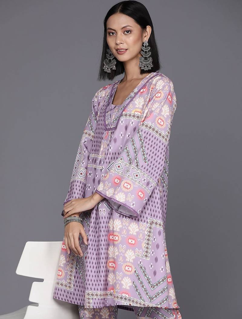Ethnic Motifs Printed Regular Kurta with Trousers