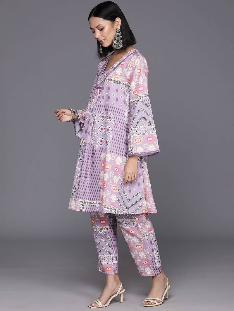 Ethnic Motifs Printed Regular Kurta with Trousers