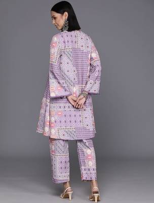 Ethnic Motifs Printed Regular Kurta with Trousers 6