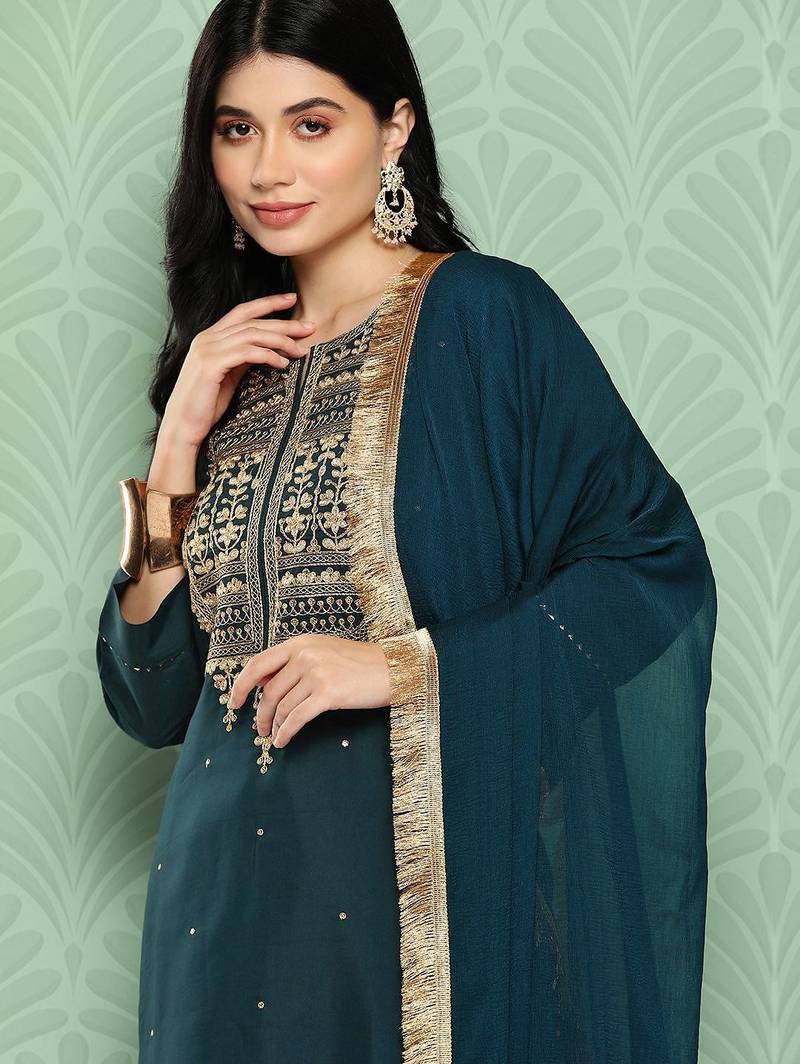 Women Floral Yoke Design Regular Kurta with Trousers & With Dupatta