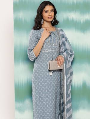 Women Bandhani Printed Regular Sequinned Kurta with Trousers & With Dupatta 2