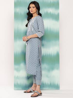 Women Bandhani Printed Regular Sequinned Kurta with Trousers & With Dupatta 4