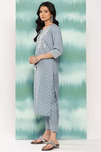Women Bandhani Printed Regular Sequinned Kurta with Trousers & With Dupatta