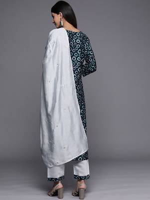 Yoke Design Chanderi Silk Kurta with Trousers & Dupatta 7