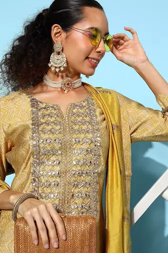 Women Mustard Yellow Ethnic Motifs Embroidered Sequinned Kurta Set