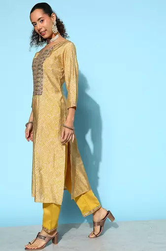 Women Mustard Yellow Ethnic Motifs Embroidered Sequinned Kurta Set