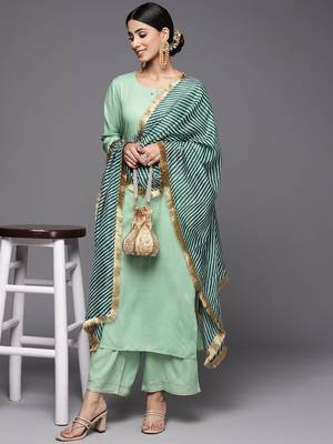 Women Green Kurta with Palazzos & With Dupatta 1