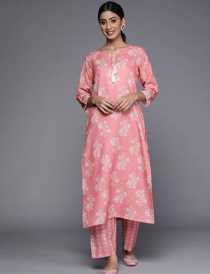 Women Pink & Off-White Floral Printed Kurta with Trousers