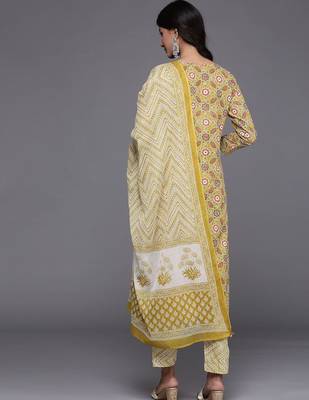 Women Lime Green & Off White Printed Pure Cotton Kurta with Trousers & Dupatta 6