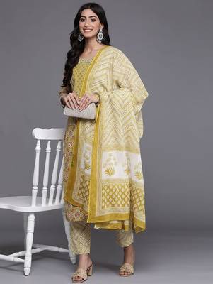 Women Lime Green & Off White Printed Pure Cotton Kurta with Trousers & Dupatta 7