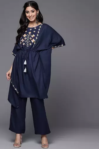 Women Navy Blue Yoke Design Thread Work Pure Cotton Kurta with Trousers