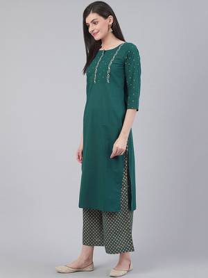 Women Green Floral Embroidered Kurta with Palazzos 4