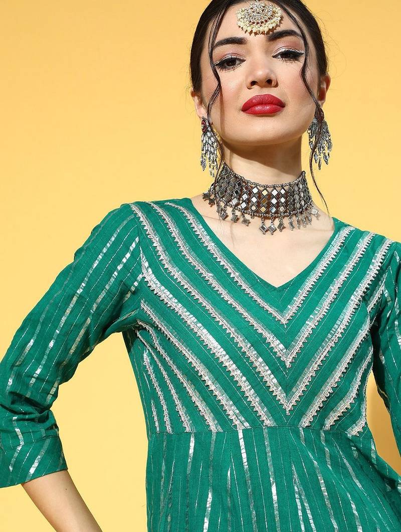 Women Green & Silver Striped Gotta Patti Kurta Set