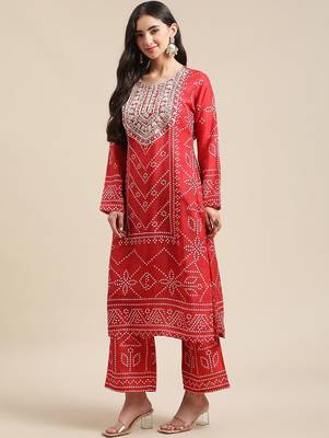 Women Red Bandhani Printed Kurta with Palazzos 3