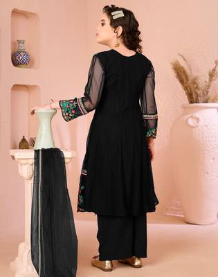 Black embroidered net anarkali kids salwar suits 4
