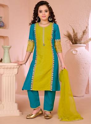 Yellow embroidered cottonsilk straight  kids salwar suits 1