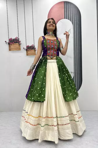 Green Color Bandhej Print Gamathi and Real Mirror Work Silk Blend Navratri Lahenga Choli