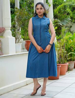 Denim side tie ups midi dress 1