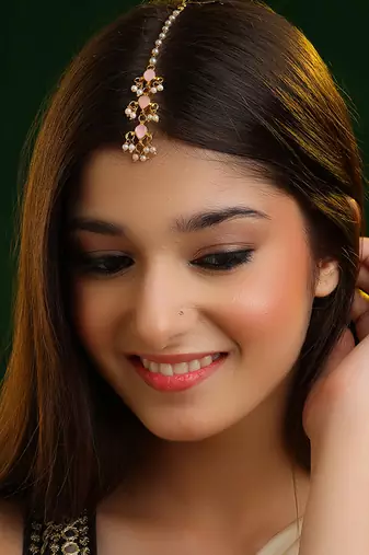Pink kundan floral maang tikka