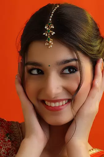 Green kundan triple drop maang tikka