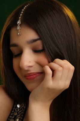 White polki teardrop maang tikka 1