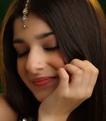 White polki teardrop maang tikka