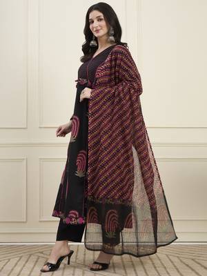 black cotton flare kantha work kurta pant dupatta set 2