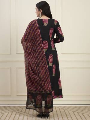 black cotton flare kantha work kurta pant dupatta set 3