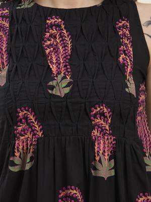 Yufta black cotton pintuck a line style kurta pant dupatta set 4