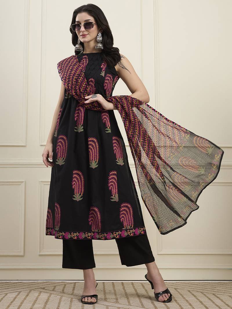 Yufta black cotton pintuck a line style kurta pant dupatta set