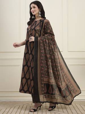 black cotton kalidaar style kurta pant dupatta set 2