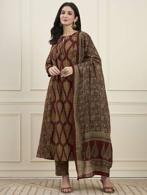 maroon cotton kalidaar style kurta pant dupatta set 1