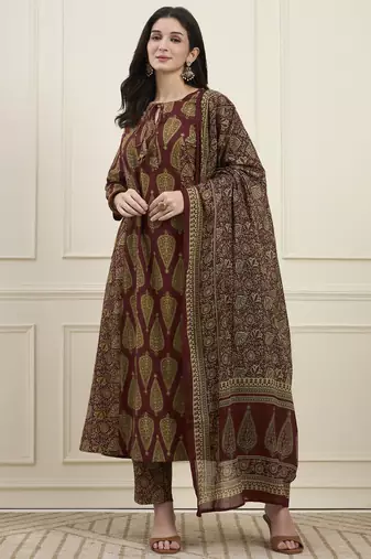 maroon cotton kalidaar style kurta pant dupatta set