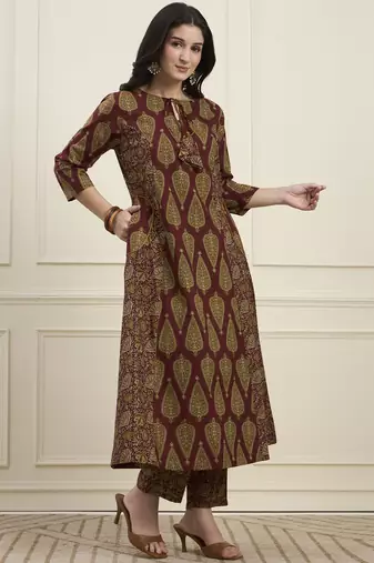maroon cotton kalidaar style kurta pant dupatta set