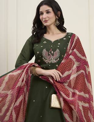 Yufta green mal chanderi lining kurta dupatta pant set 5
