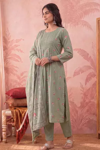 Yufta green cotton floral print anarkali kurta dupatta pant set
